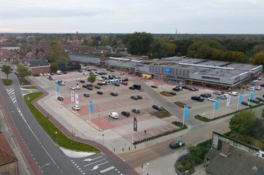 Winkelcentrum Autorama te Veendam by Architectenbureau Spaltman